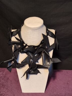 Artisan Handmade Black Genuine Leather Pinwheel Choker Statement Necklace AA